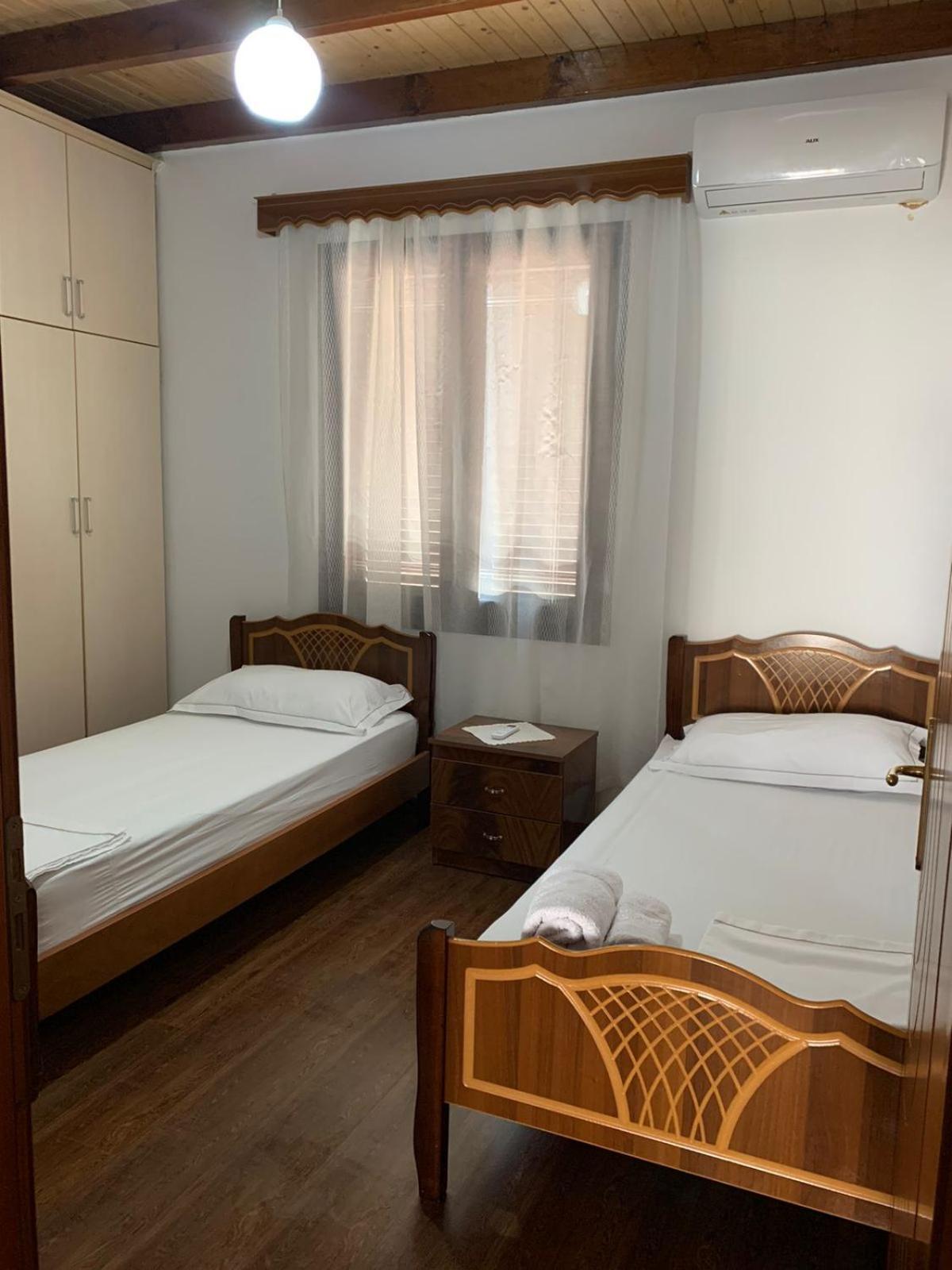 Nomad House-Entire House At Your Disposal,4 Guests Berat Exterior photo